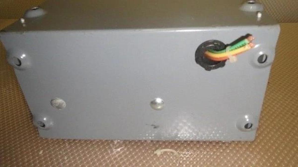 Used MYRON ZUCKER CALMOUNT CAPACITOR KIM43011-3 11 KVAR 480V 3 PHASE *WARRANTY*