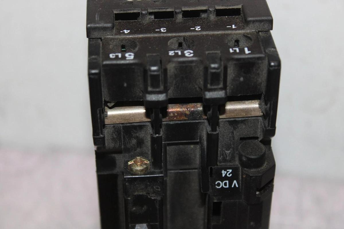 Used ABB CONTACTOR BC30 45 AMP 600 VAC 3-POLE 30 HP COIL: 24 VDC