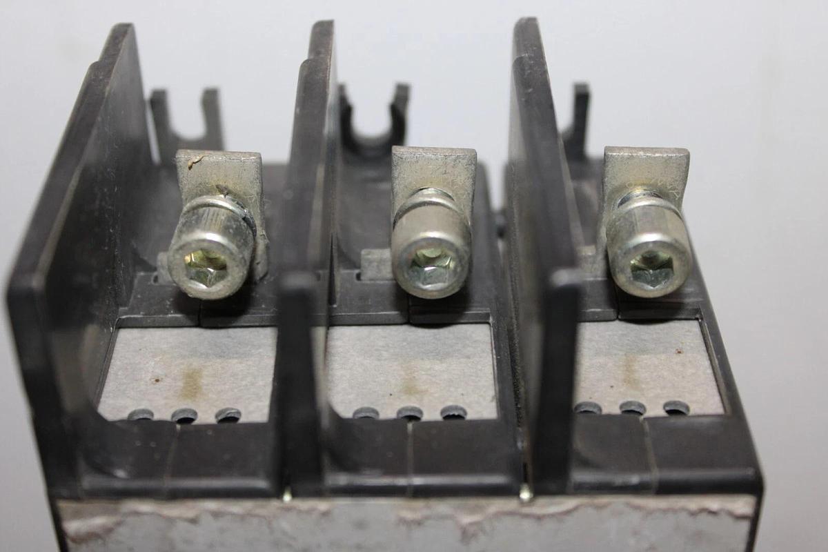 Used AIRPAX CIRCUIT BREAKER 3-POLE 219-3-2600-547 17-20 AMP 600V 50/60 HZ HH83XB547-B