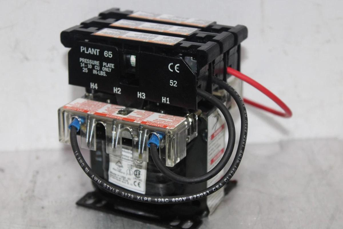 Used SQUARE D TRANSFORMER 9070TF50D2 0.05 KVA HIGH: 240/480 VOLT LOW: 24 VOLT
