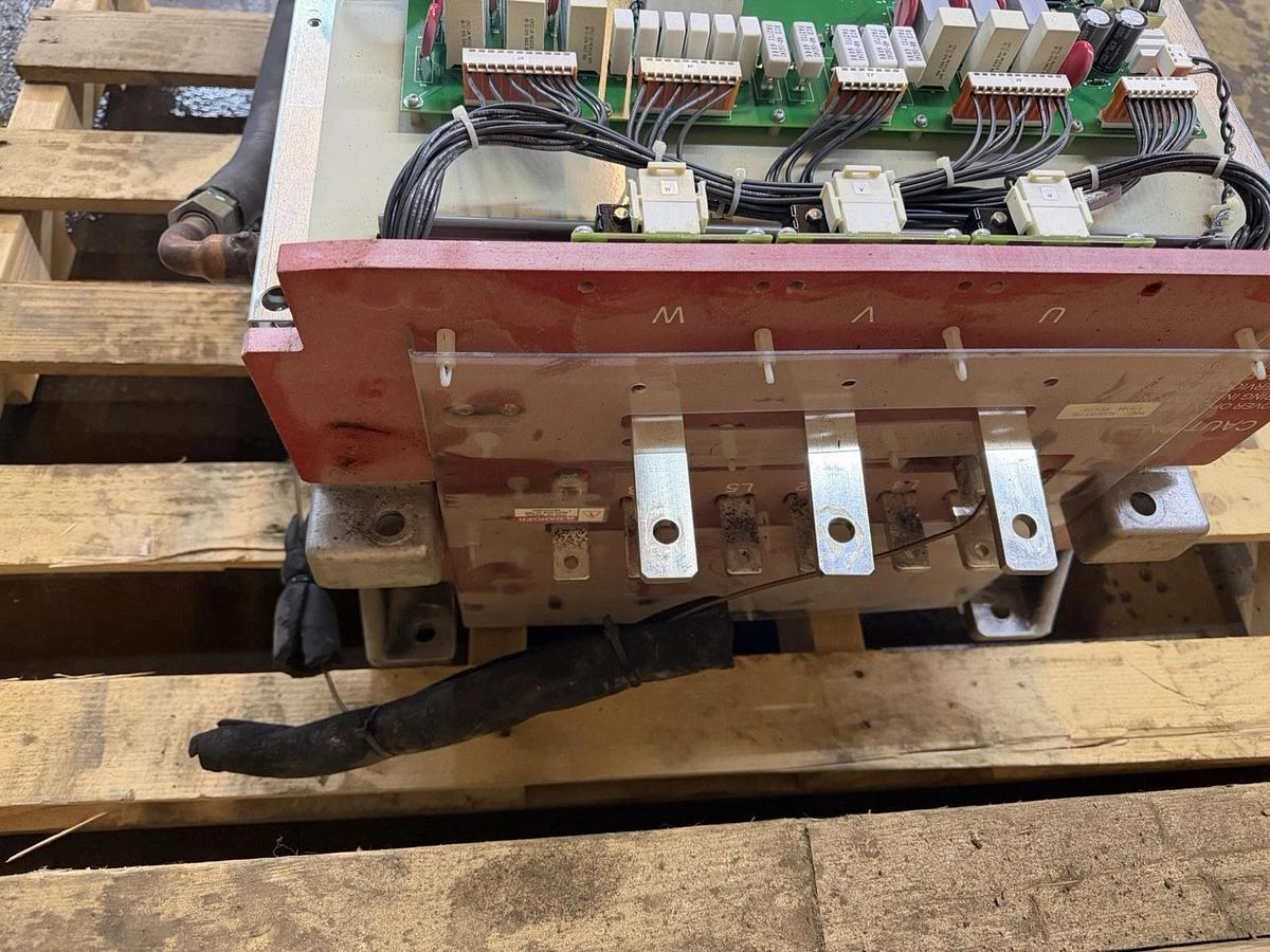 Used RELIANCE ELECTRIC LIQUIFLO VARIABLE SPEED DRIVE 41LR4060 344 kVA 480 VAC 414 AMP