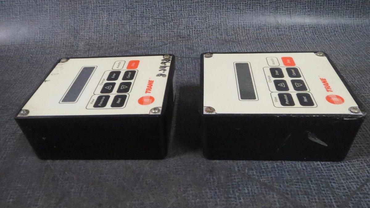 Used (1) TRANE COMM LINK CHILLER DISPLAY INTERFACE 24 VAC MODEL: X13650483-03 HMI
