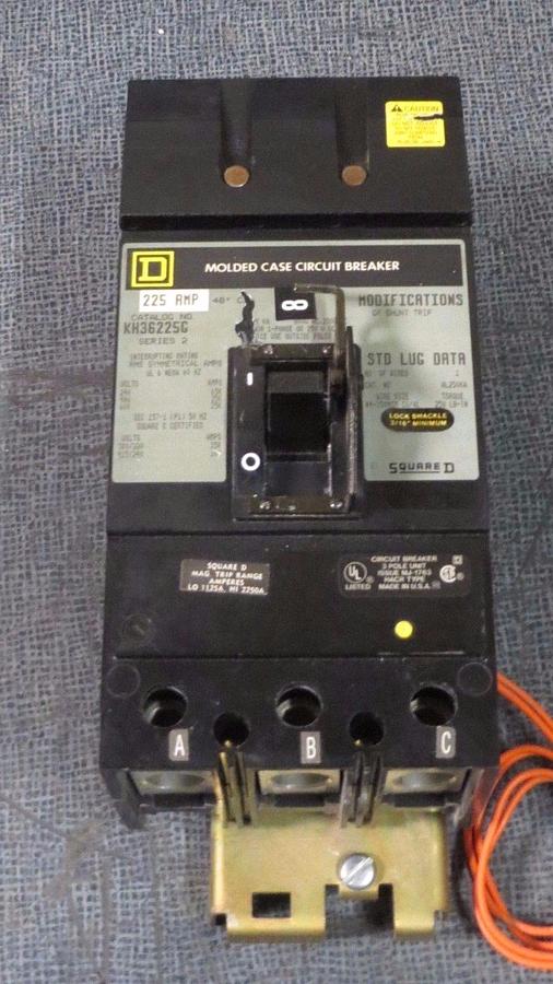 Used SQUARE D I-LINE BREAKER KH36225G 225 AMP 600 V 3 POLE W/ GROUND FAULT SHUNT