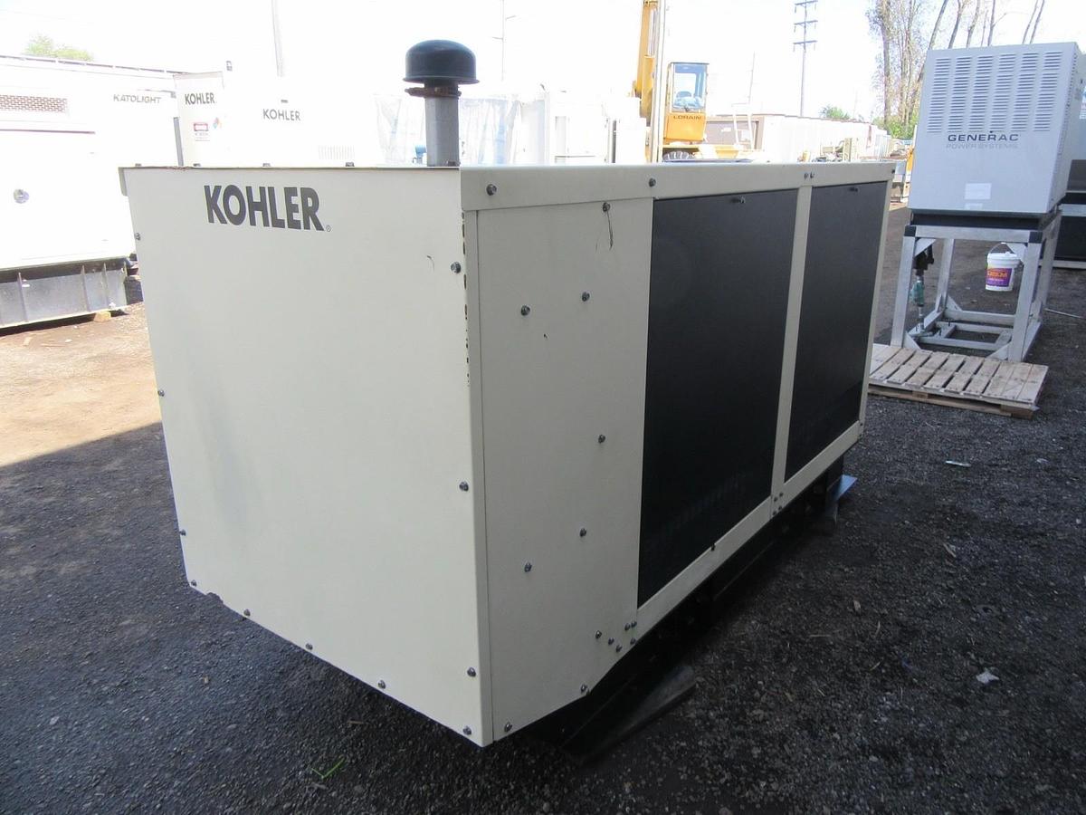 Used 50 KW GENERATOR KOHLER 5.0 NATURAL GAS / LP 120/240V 1PH 784 HRS ENCLOSED VIDEO