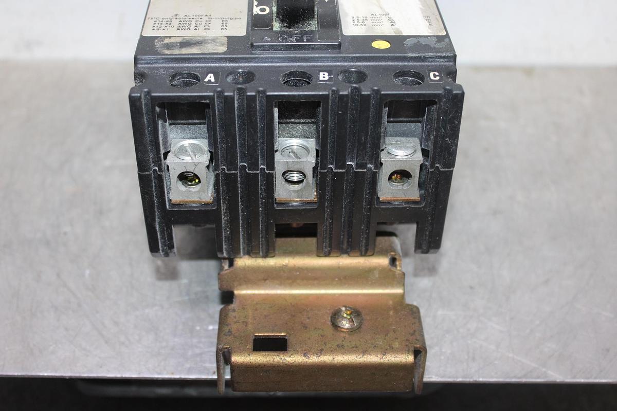 Used SQUARE D I-LINE CIRCUIT BREAKER FA34070 SERIES 2 70 AMP 480 VAC 3-POLE