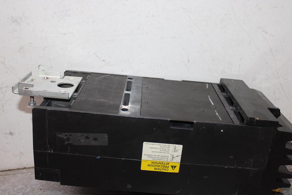 Used SQUARE D POWERPACT I-LINE CIRCUIT BREAKER LDA36600U31X 600 AMP 600 VAC 3-POLE