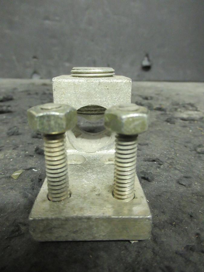 Used (3) MARATHON 97475 1 BARREL MECHANICAL WIRE CONNECTOR LUG TAP 500MCM - #4 POSTS