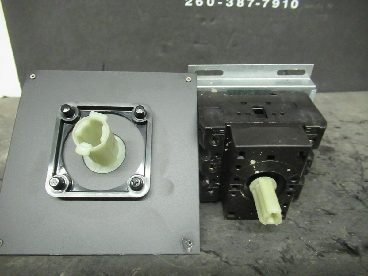 Used KLOCKNER MOELLER 60 AMP TWIST PANEL DISCONNECT SWITCH P3-63 40 HP @ 460 VAC 3 PH