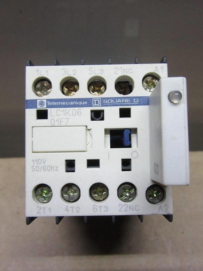 Used LOT OF 4 SQUARE D RELAY LC1K06-01F7 600 VOLT 15 AMP 3-PHASE W/ INDICATOR