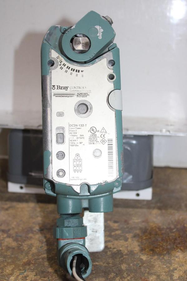 Used BRAY CONTROLS DELTA ELECTRIC ACTUATOR DC24-132-T 24 VAC 3 VA NEMA 1 265 BAR