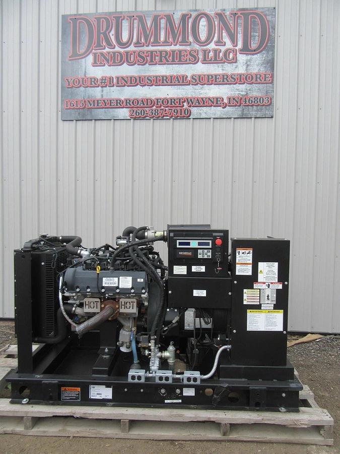 Used 35 KW GENERATOR GENERAC NATURAL GAS LP PROPANE 120/240 VOLT 1 PH 30 KW 40KW 2016