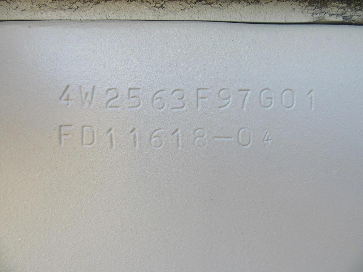 Used 886 HP TECO / YORK INDUCTION MOTOR 4160 V 3 PH 4510 FRAME 3600 RPM 108 FLA 2001