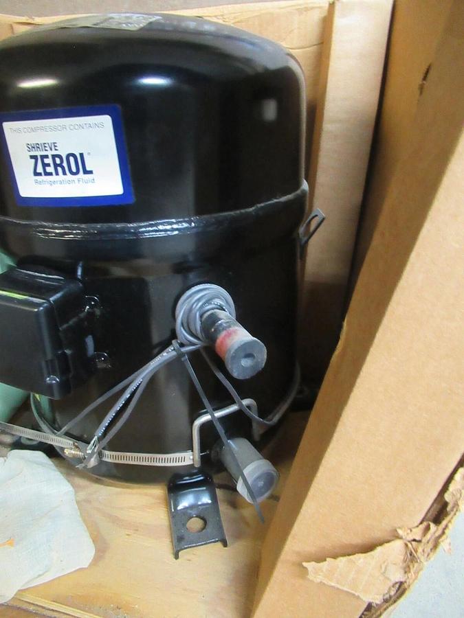 BRISTOL R-22 REFRIGERENT COMPRESSOR H2BG094DBEE 702216-07-1620 3-PHASE 460 VOLT