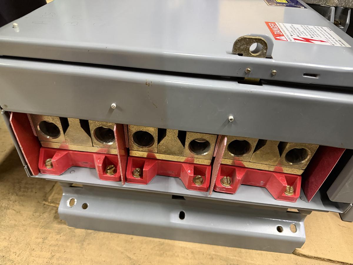 Used SQUARE D QMB BRANCH SWITCH QMB365W 400 AMP 600 VAC 3-POLE