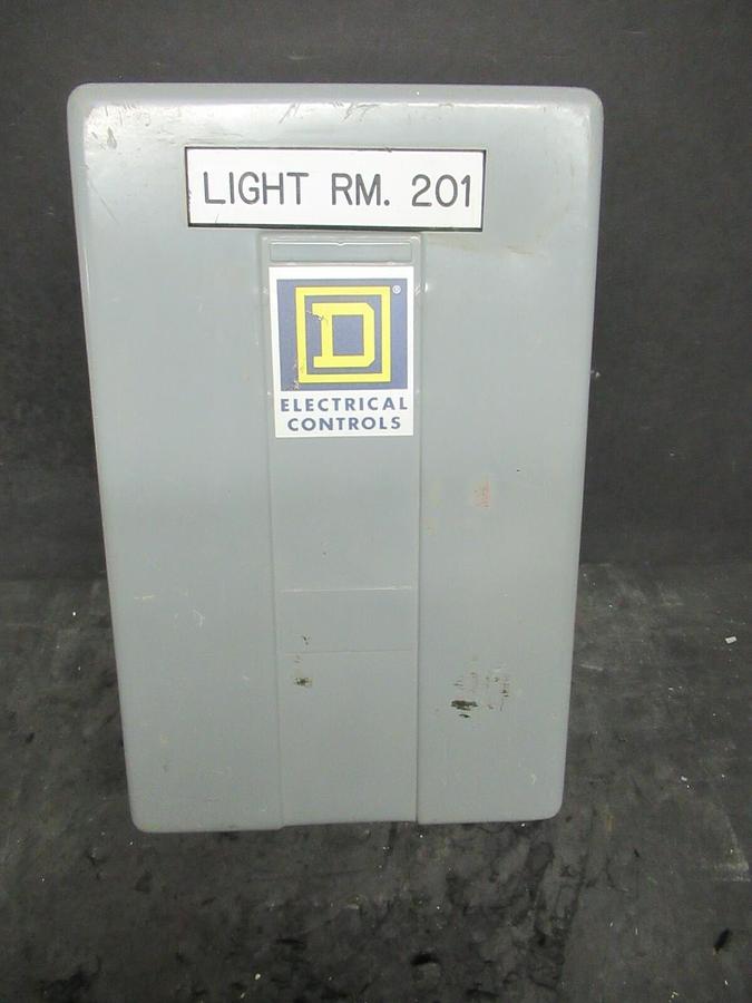 Used SQUARE D CLASS 8903 TYPE LXG 30 SERIES B CONTACTOR / STARTER ENCLOSURE 12 X 7.25