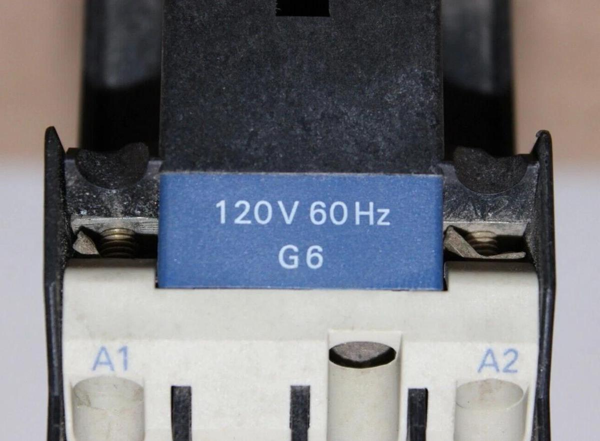 Used TELEMECANIQUE STARTER LC1D0910 20 AMP 600 VAC 7.5 HP W/ LR2-D1306