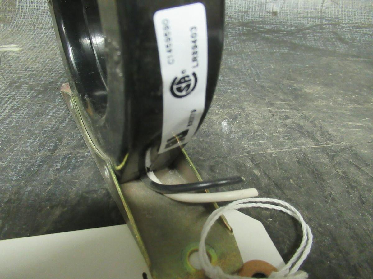 Used CUTLER HAMMER CURRENT TRANSFORMER 76RBL-801 RATIO: 800:5 50-400HZ