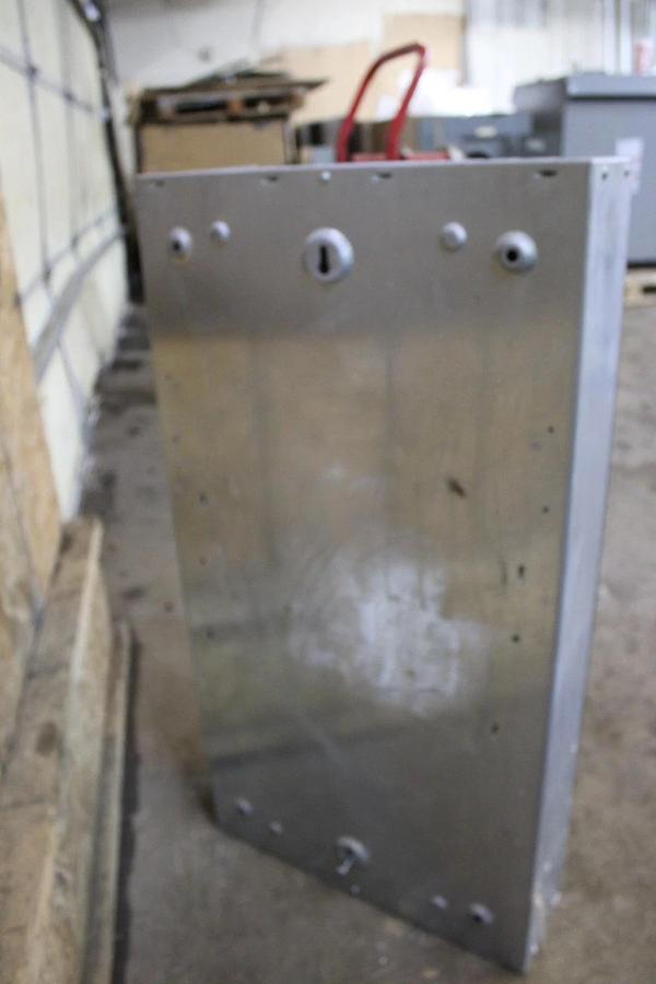 Used SQUARE D TYPE 1 NF MAIN SERVICE PANEL 12106793820100001 125 AMP 30-SLOT 240V