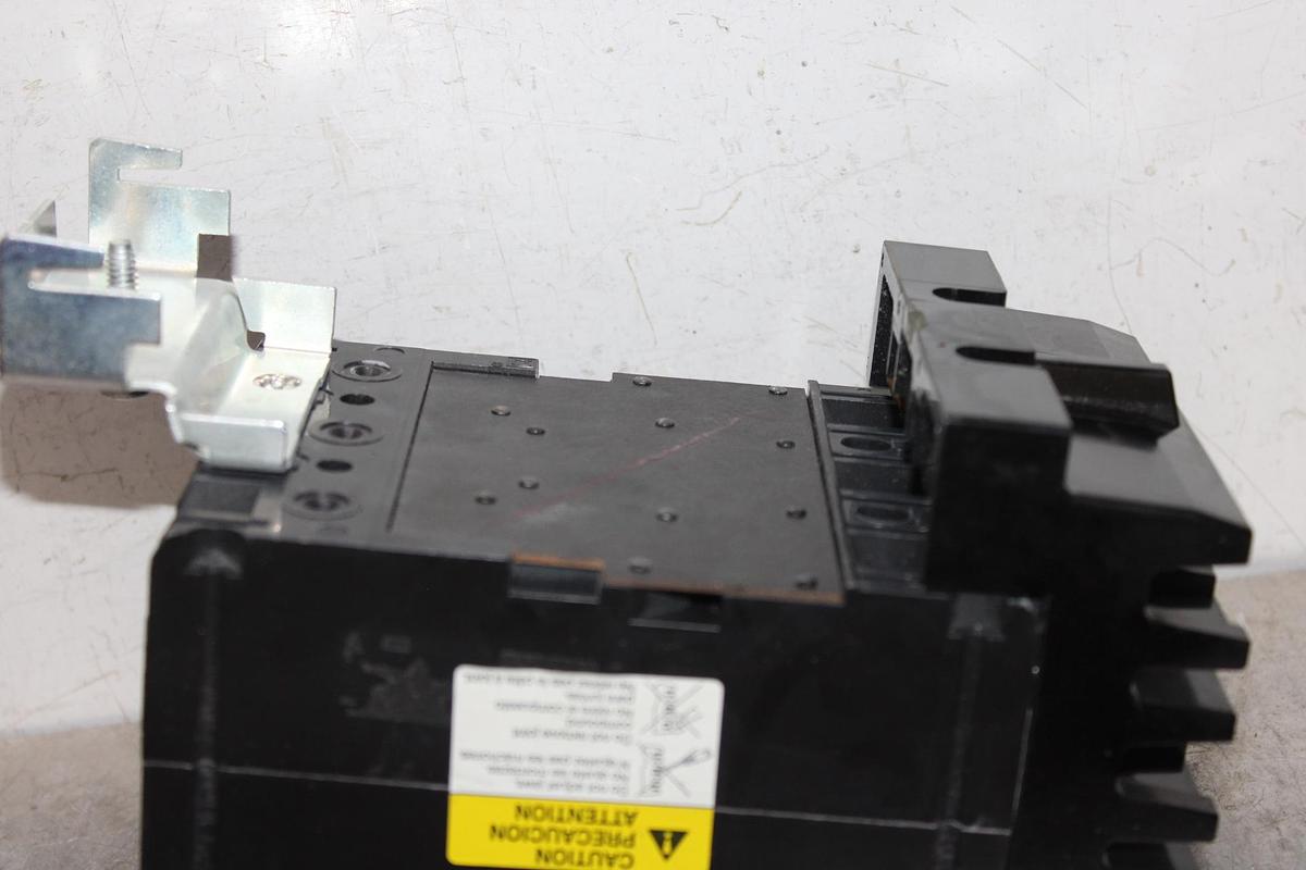 Used SQUARE D I-LINE CIRCUIT BREAKER FA34030 30 AMP 480 VOLT 3-POLE SERIES 2