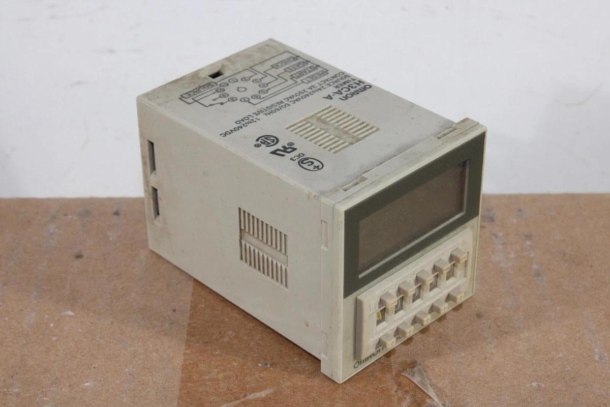 Used OMRON PROGRAMMABLE TIMER H3CA-A 240 VAC 3 AMP **WARRANTY INCLUDED**