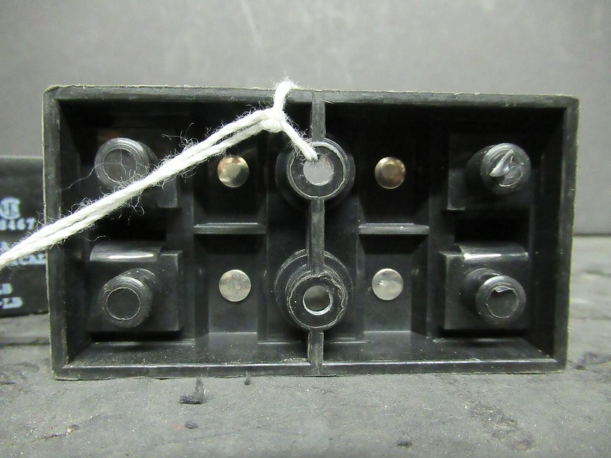 Used LOT OF 2 CONNECTRON FUSE HOLDER M632-66 FOR 30 AMP 600 V FUSES