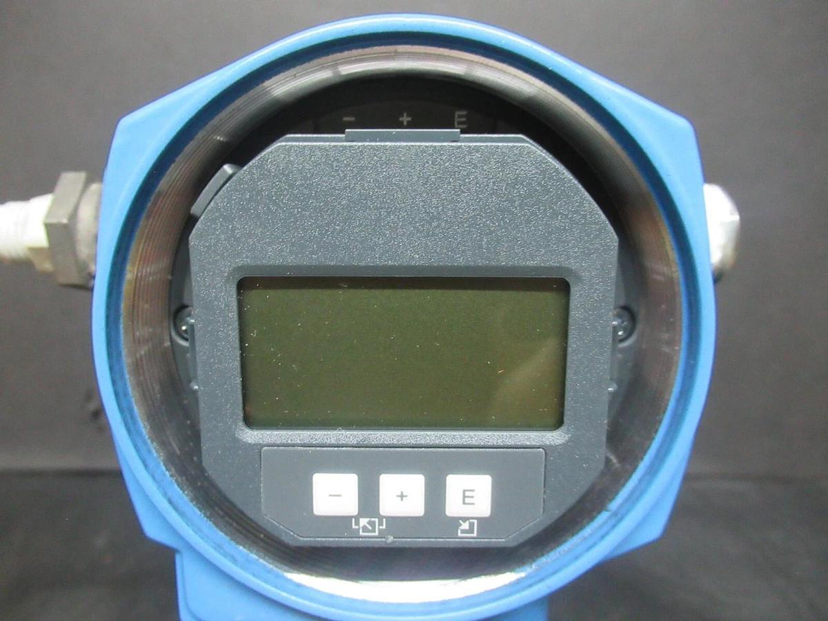 Used ENDRESS + HAUSER DELTABAR-S PRESSURE DIFFERENTIAL TRANSMITTER PMD75 2400 PSI