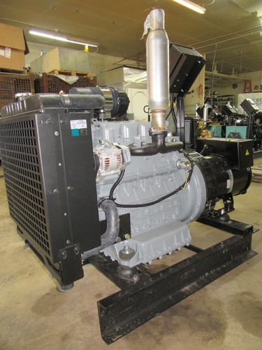 Used 25KW SINGLE PHASE 120/240V SINGLE PHASE KUBOTA DIESEL GENERATOR STAMFORD NO WAIT
