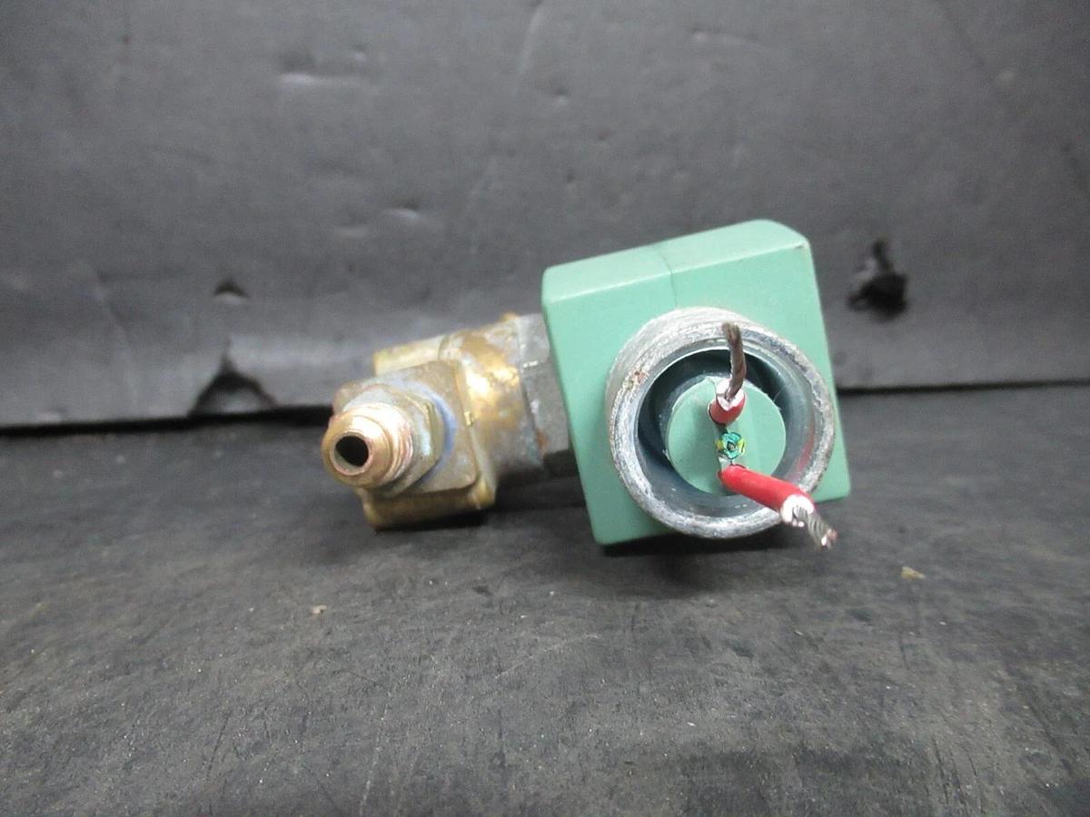 Used ASCO REDHAT II SOLENOID VALVE 8262G013 8.1 WATT 1/4" DIAMETER #4 OIL AT 40 PSI