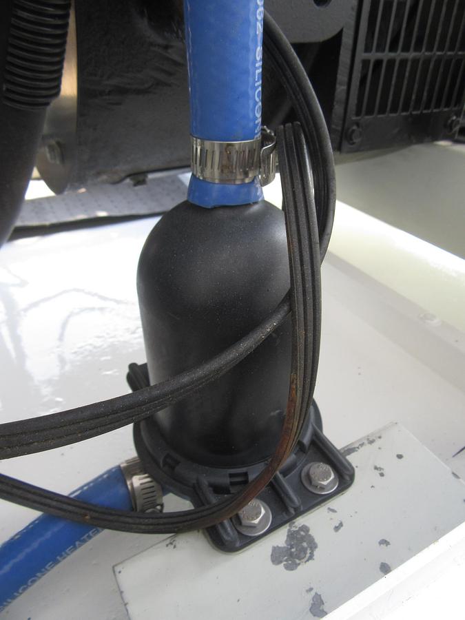 Used 30KW GENERATOR LYNX 120/240V 3.0 GM PSI NAT GAS PROPANE RECONNECTABLE VIDEO 