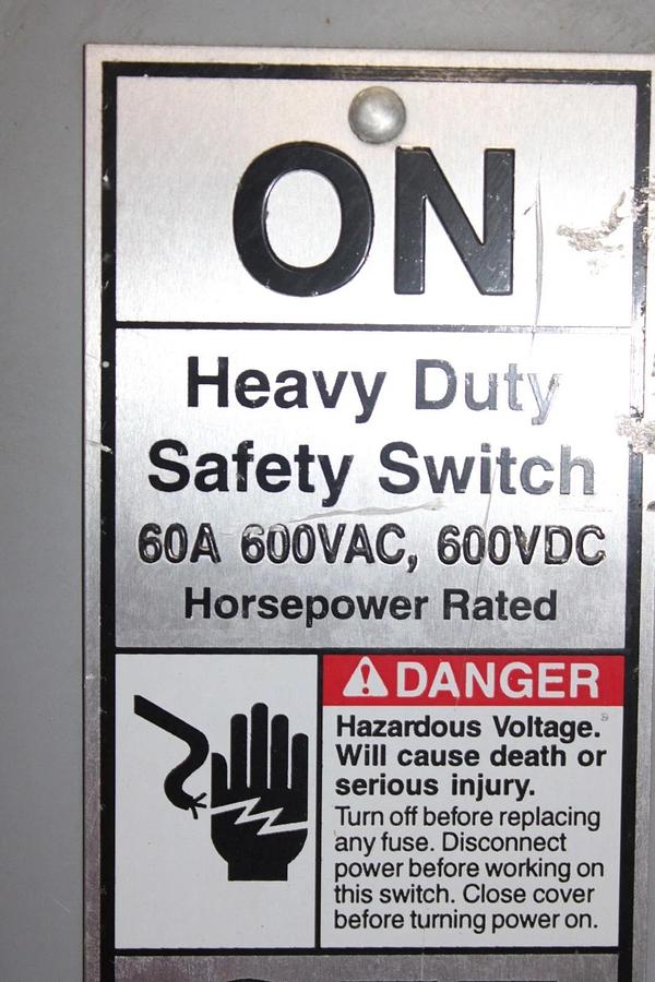 Used SIEMENS HEAVY DUTY SAFETY SWITCH HF362 60 AMP 600 VAC 3-PHASE 50 HP NEMA 1