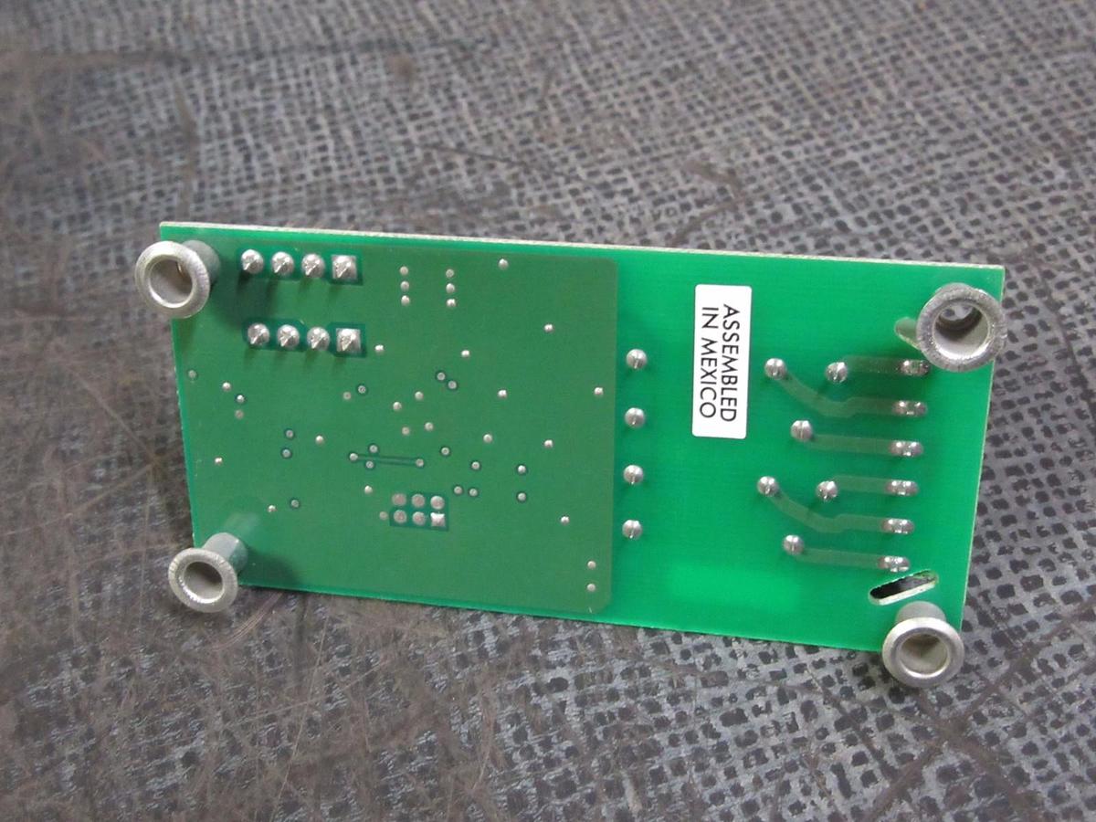 Used TRANE UCP3 DUAL RELAY OUTPUT MODEL/REVISION: 6400-1106-03 REV C CIRCUIT BOARD