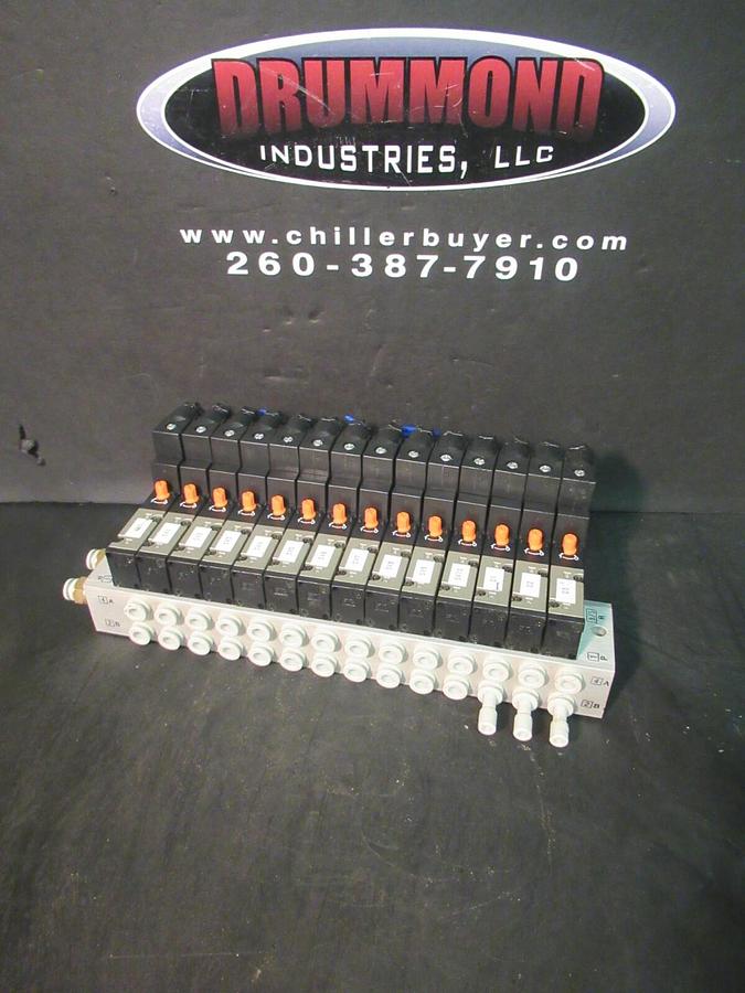 Used SMC SOLENOID VALVE BANK AND MANIFOLD 30-VZ-3140-5DC 24 VDC 0.075 AMP