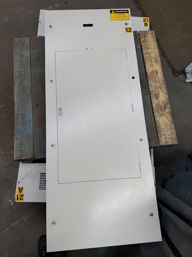 Used SQUARE D TYPE 1 HCR-U I-LINE SERVICE PANEL 1200 AMP 600 VAC 3-PHASE 72-SLOT