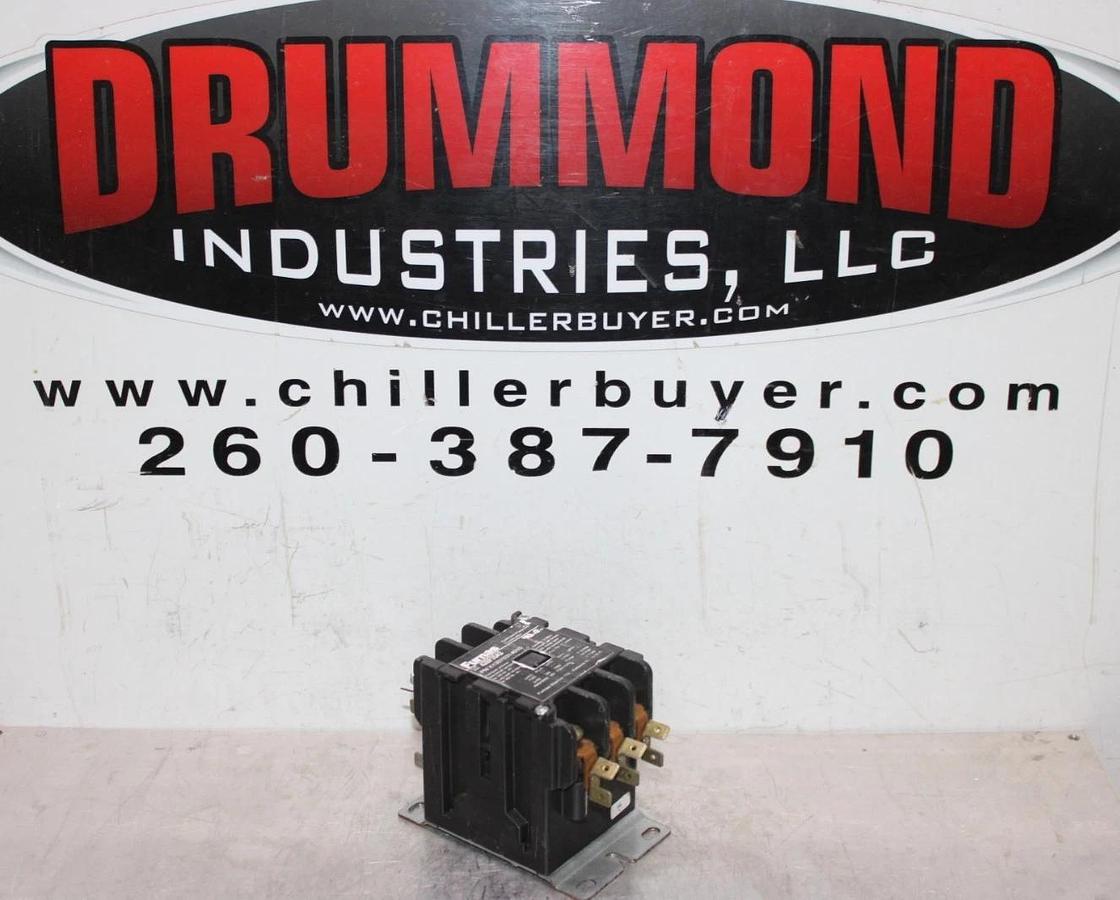 Used FURNAS DEFINITE PURPOSE CONTACTOR 42BF35A3 30 AMP 600 VOLT 10 HP 3-POLE 3-PHASE
