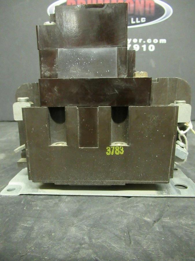 Used 45 AMP CUTLER HAMMER NEMA: 2 CONTACTOR C10DN3 COIL: 120 VAC **WARRANTY**