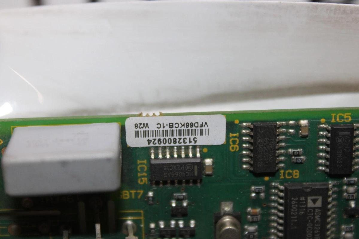 Used JOHNSON CONTROLS VARIABLE FREQUENCY DRIVE CIRCUIT BOARD VFD66KCB-1 X13170919020