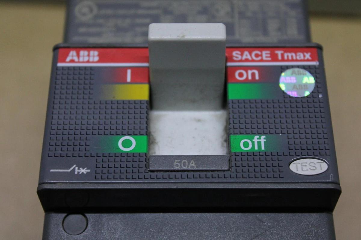 Used ABB CIRCUIT BREAKER TMAX T1N 50 AMP 3-POLE 600 VAC **WARRANTY INCLUDED**