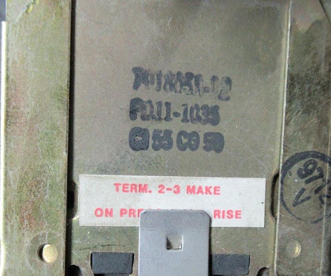 Used ROBERTSHAW PRESSURE RESPONSIVE LIMIT CONTROL 7018833-12 **WARRANTY**