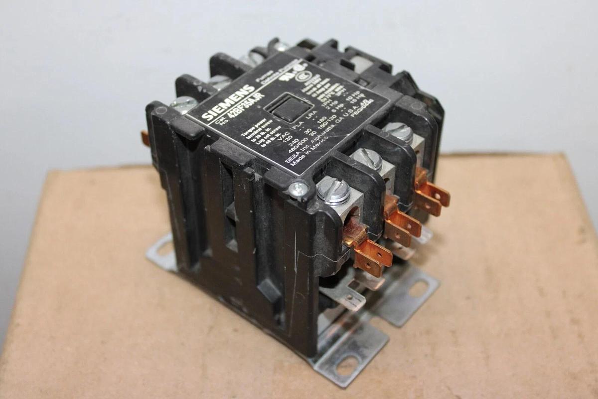 Used SIEMENS CONTACTOR 42BF35AJR 600 VAC 30 AMP 15 HP 3-PHASE COIL: 24 VOLT