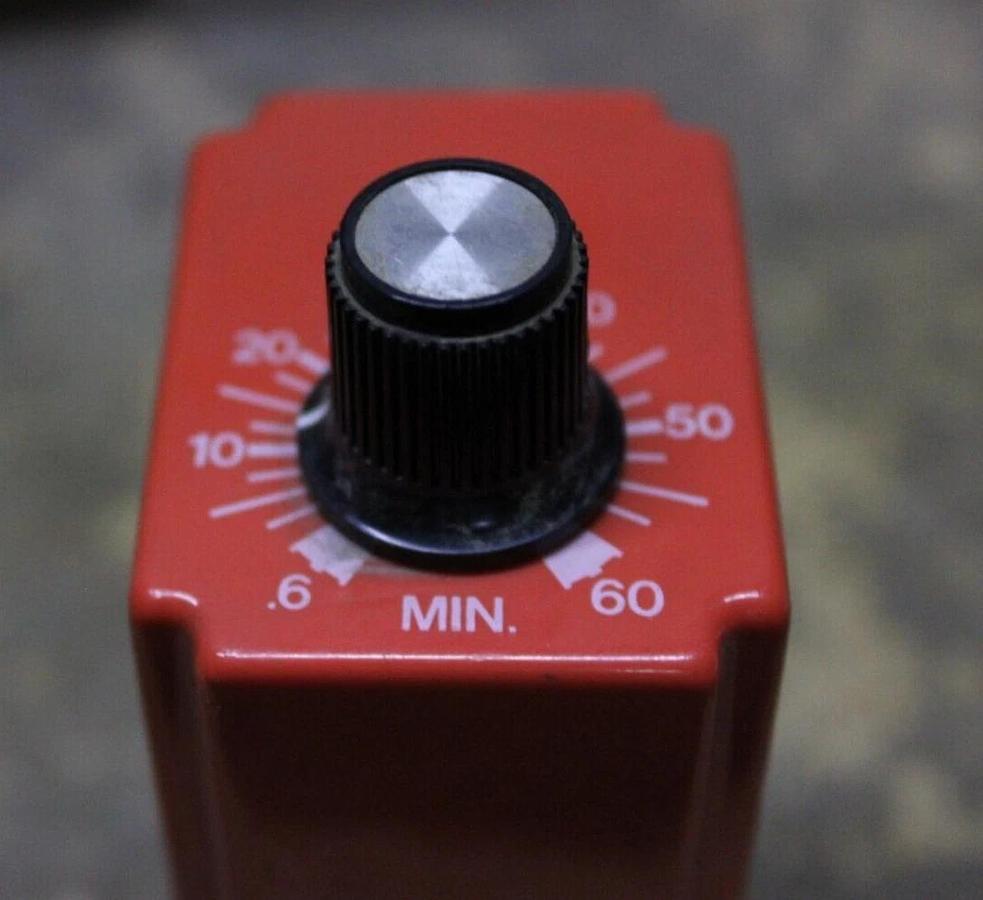 Used LOT OF 2 NCC SOLID STATE TIMER RELAY T2K-3600-461 36-3600 SECOND 120 VAC 10 AMP