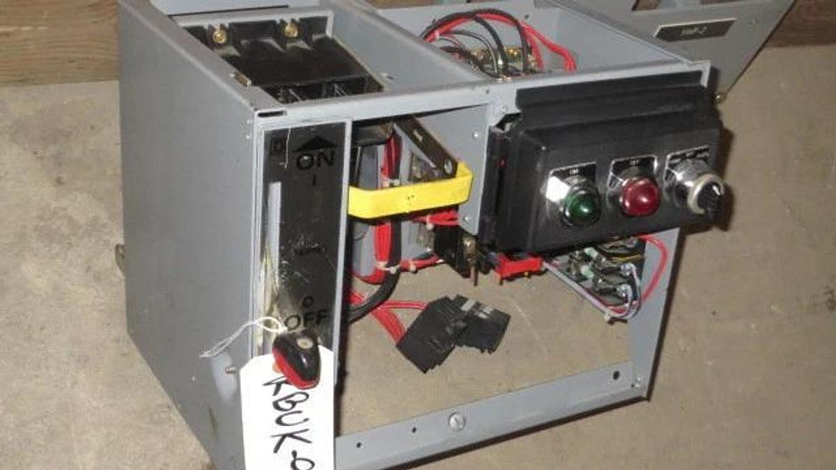 Used SQUARE D 12" MCC BUCKET 7 AMP FHP BREAKER 480 VAC WITH NEMA SIZE 1 STARTER