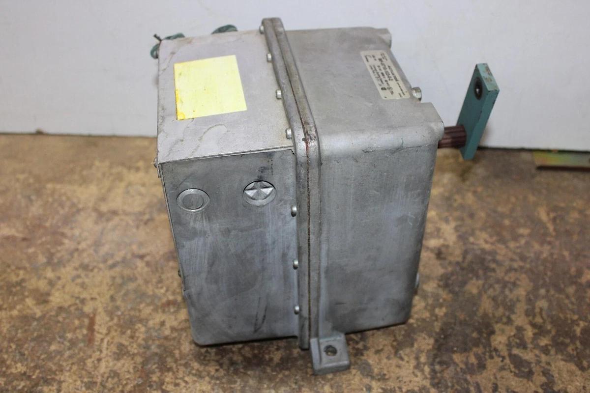 Used INVENSYS ACTUATOR MP-9710-103-0-2 0.95 AMP 120 VOLT 50/60 HZ 50 WATT