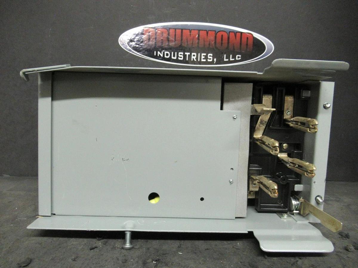 Used ITE BUS PLUG XQ45RGIG 50 AMP 240V 3P4W+GROUND XJ-L 15 AMP BREAKER SIEMENS 9200