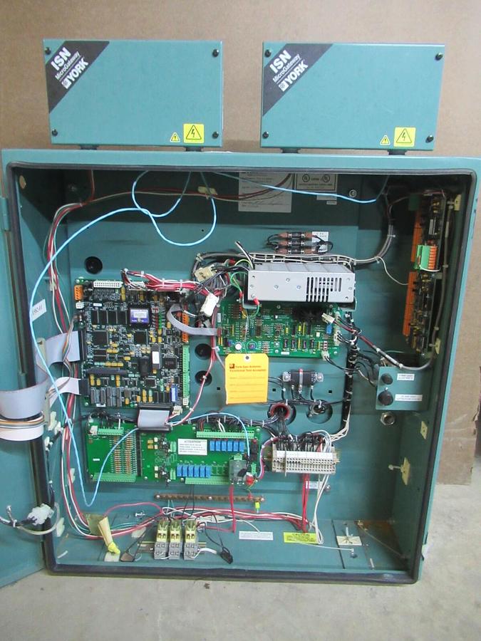 Used YORK CENTRIFUGAL CHILLER MILLENIUM OPTIVIEW CONTROL CENTER 371-02448-101