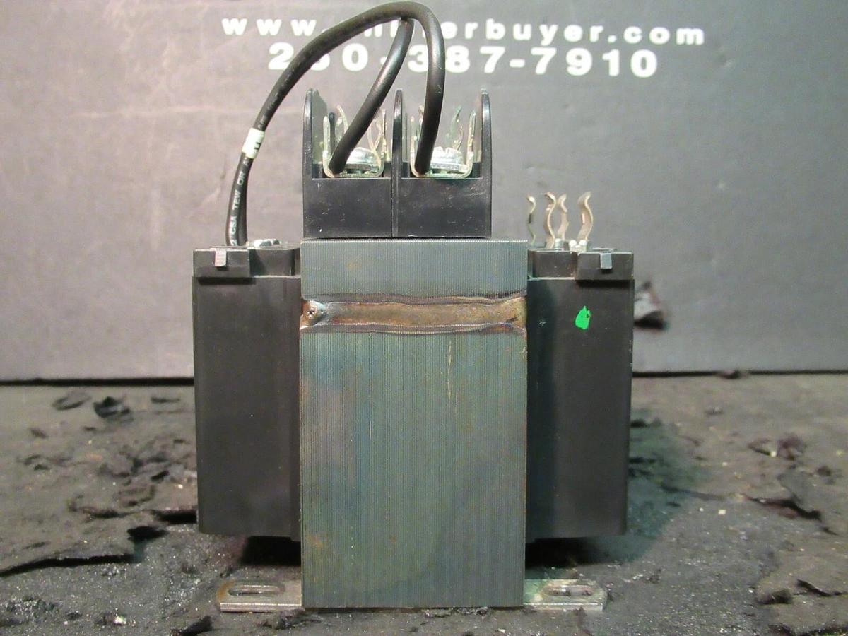 Used 0.015 KVA (15 VA) CUTLER HAMMER CONTROL TRANSFORMER 277/208 V 120 V C0150E3AFB