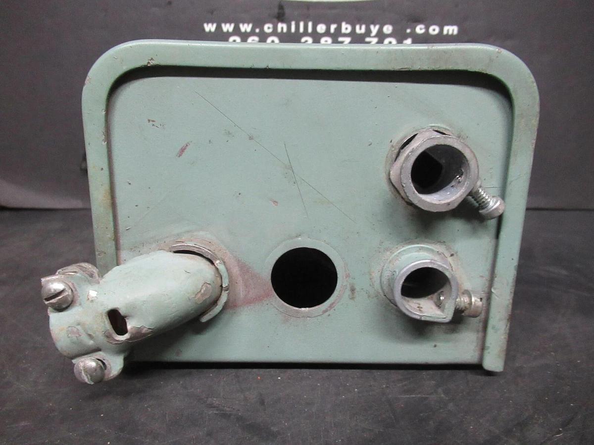 Used ENCLOSED CUTLER HAMMER STARTER FOR AC UNIT 956H7132B HN03AC800 30 AMP 600 VAC