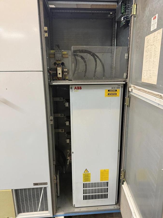 Used ABB MULTI SPEED DRIVE CABINET ACS627-0490-5-00EB1200802 3-PHASE 593 AMP 480 VAC