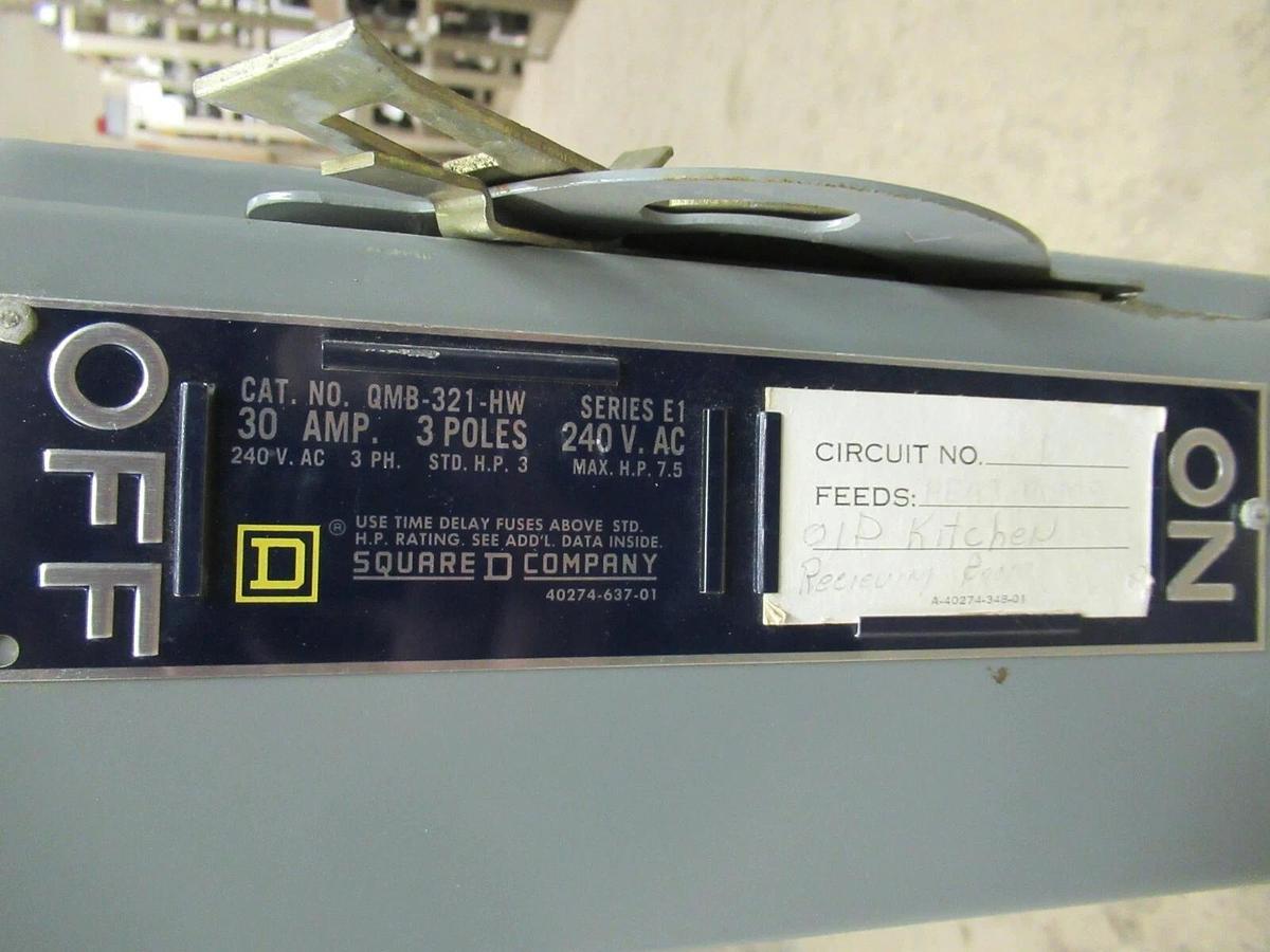 Used SQUARE D QMB321HW SERIES E1 30 AMP 240 VAC 3 POLE FUSIBLE BRANCH SWITCH
