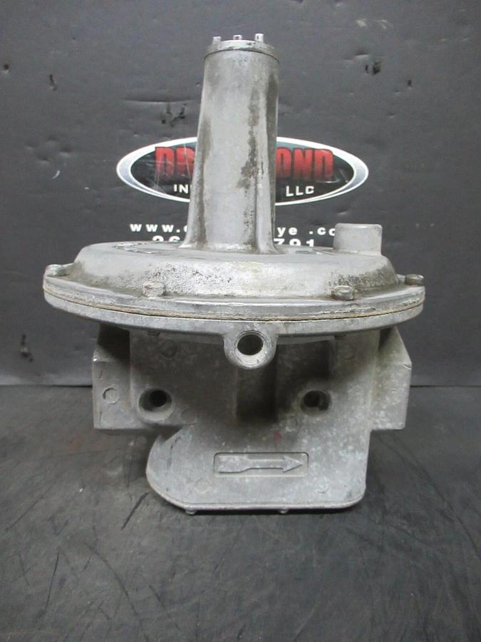 Used MAXITROL ZERO GOVERNOR AIR/GAS REGULATOR 210EZ 5 PSI **WARRANTY INCLUDED**