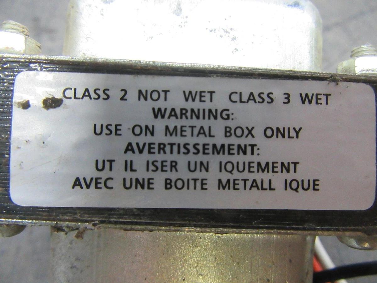 Used JOHNSON CONTROL TRANSFORMER Y65T42-0 PRI: 240 VOLT SEC: 24 VOLT @ 40 VA